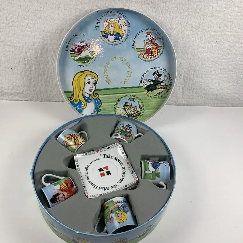 Cardew Design Alice‎ in Wonderland Teaparty Cup and Saucer Box Set of Five 6199
